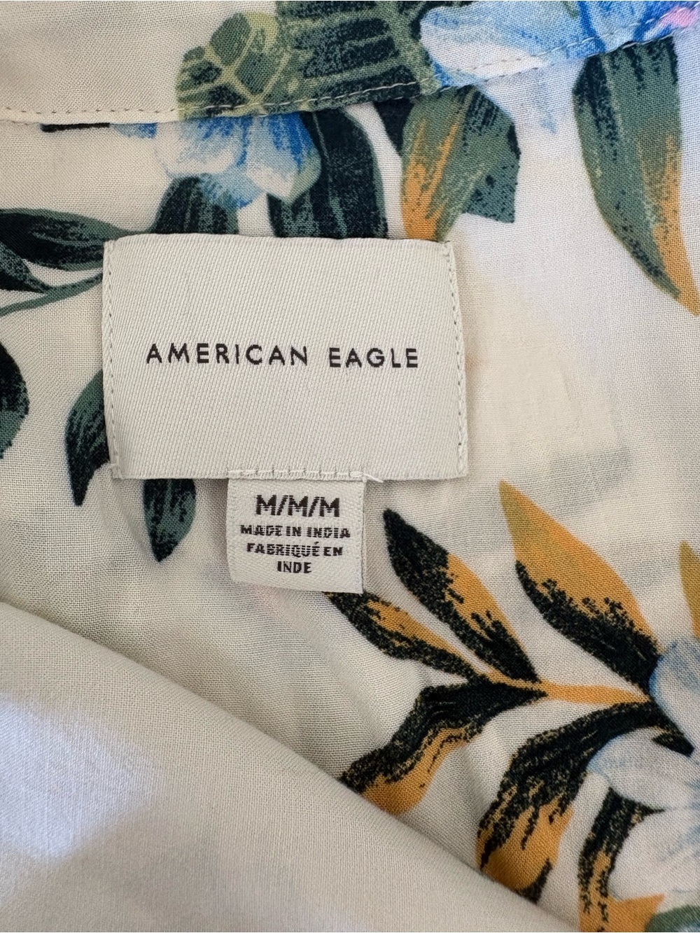 Medium American Eagle Cream Cropped Tropical Tie Front Button Up Top - Picture 9 of 16